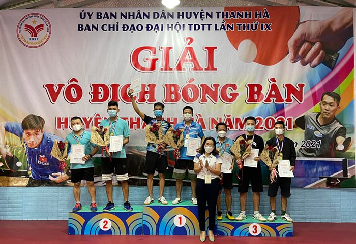 46 tay vợt tham gia Giải vô địch bóng bàn huyện Thanh Hà năm 2021
